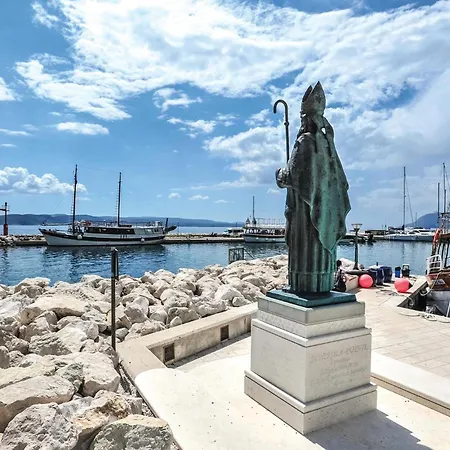 Nice Apartment In Baska Voda With Wifi Апартаменты Башка-Вода